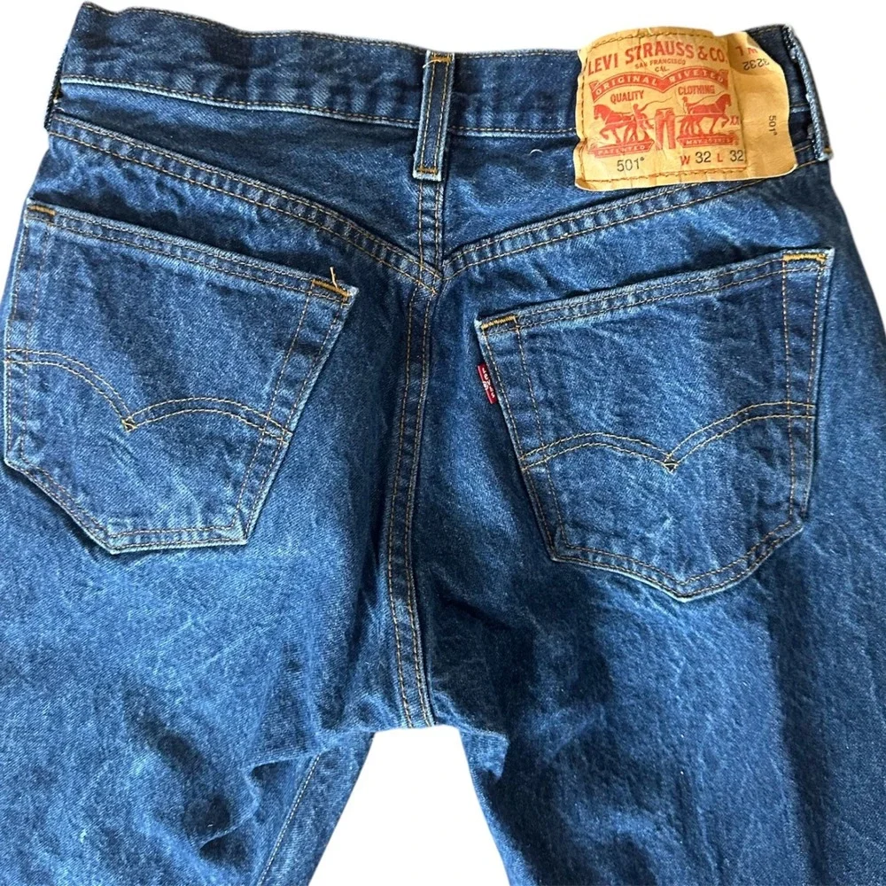 Levi's 501‎ Original Fit Jeans Mens 32x32 Blue Dark Wash Straight Leg Button Fly